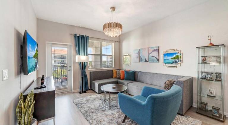 Luxury 3BR resort Condo walking distance to Epic Universe, Convention center and Icon Park — photo 4