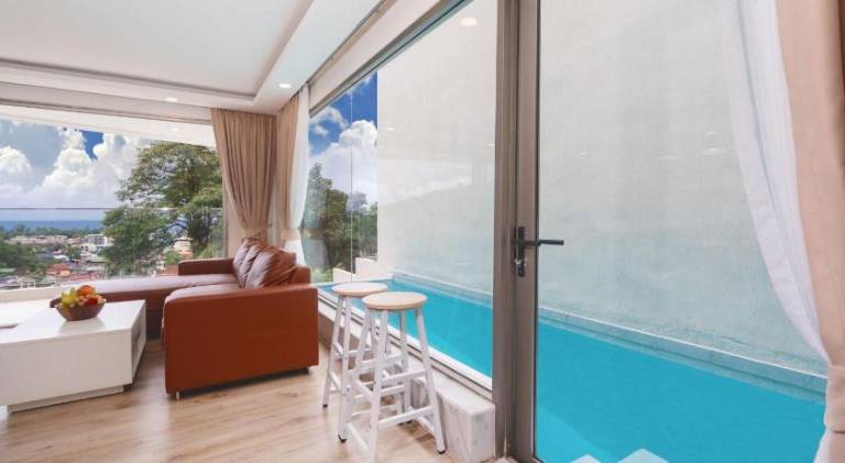 Seaview villa private swimming pool — photo 4