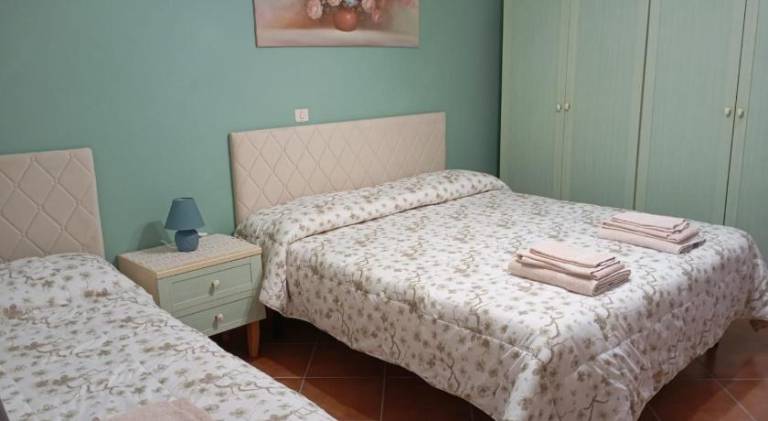 Holiday apartment with 1 room for 4 persons — photo 2