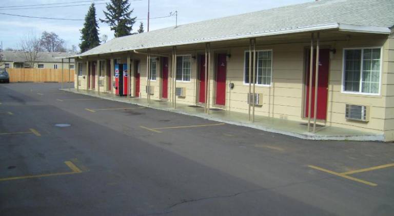 Cascade City Center Motel — photo 3