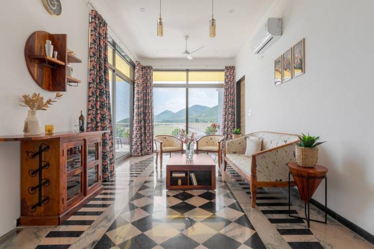 Wonderful villa with pool, BBQ & patio | Pets are welcome — photo 4