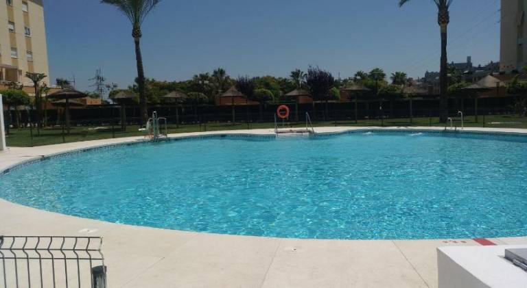 Rental apartment with pool & hot tub in Málaga