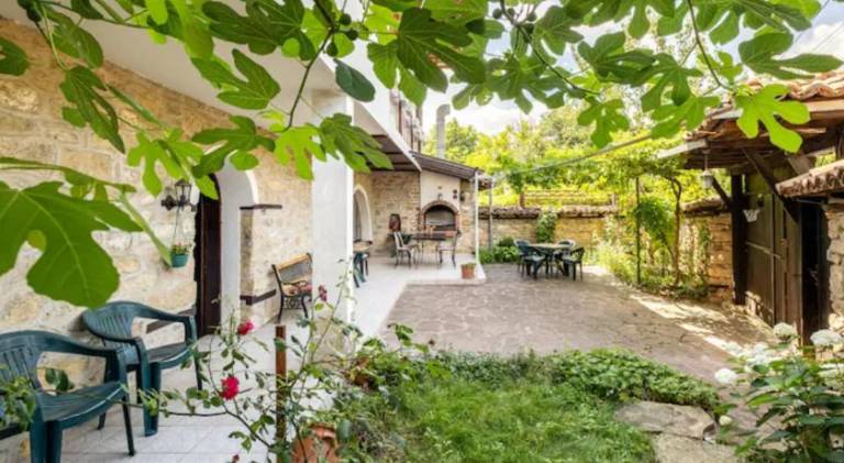 Villa with 5 rooms for 13 persons — photo 3