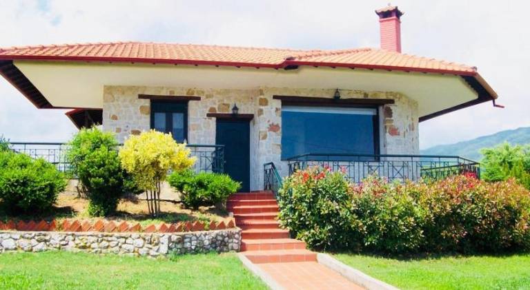 110 m&sup2; Villa
