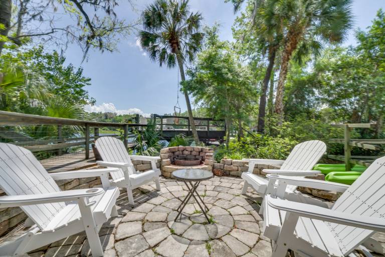 Dock & Kayaks: Riverfront Dunnellon Home! — photo 3