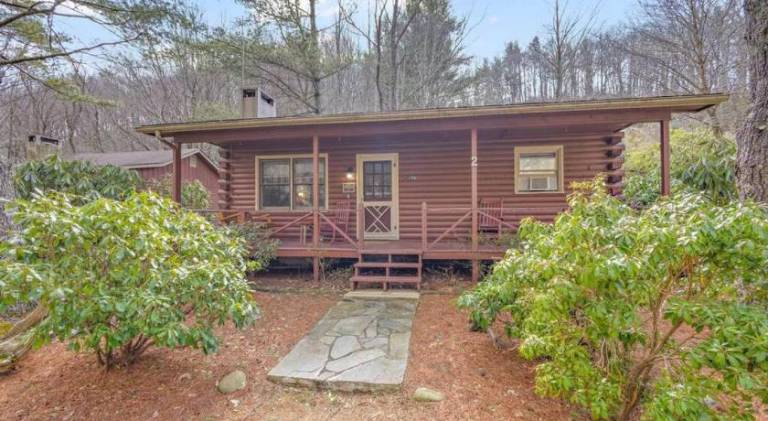 Vacation home with jacuzzi — photo 4
