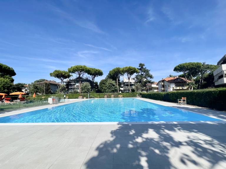Child-friendly apartment with pool | Pool view | Pets are welcome — photo 5