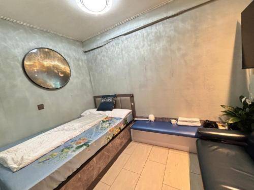 Bed & Breakfast  Kowloon City