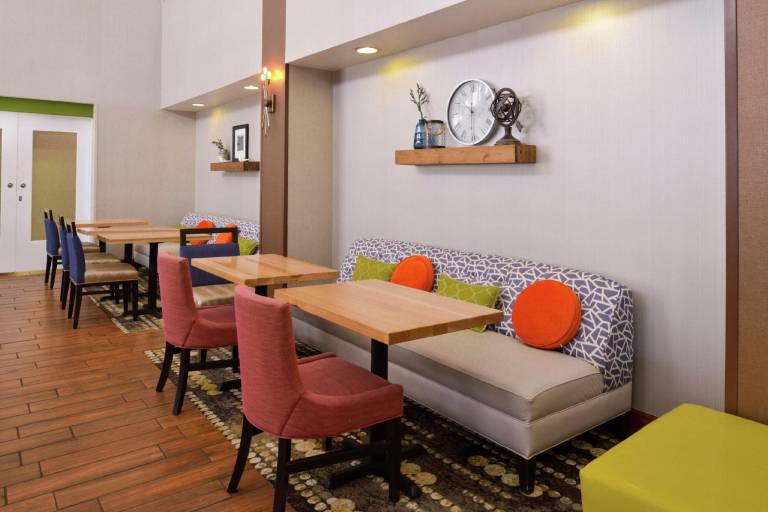 Hampton Inn & Suites Wilmington — photo 4