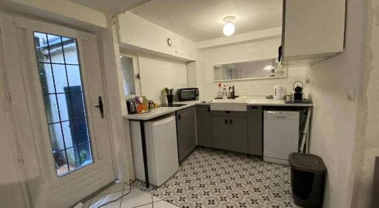 Fully equipped lovely holiday apartment with patio, grill & garden | Suitable for remote work | Pets allowed — photo 4