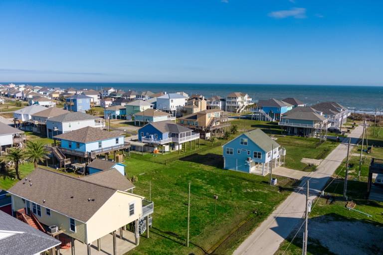 Pleasant vacation home with barbeque | Beach view | Pets allowed — photo 3