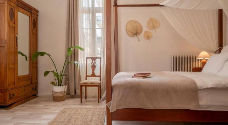 House with 4 rooms for 8 persons in Chania