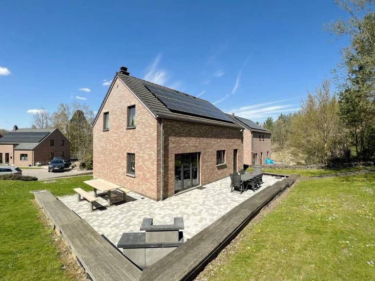 Vacation home with garden, terrace & sauna in Durbuy