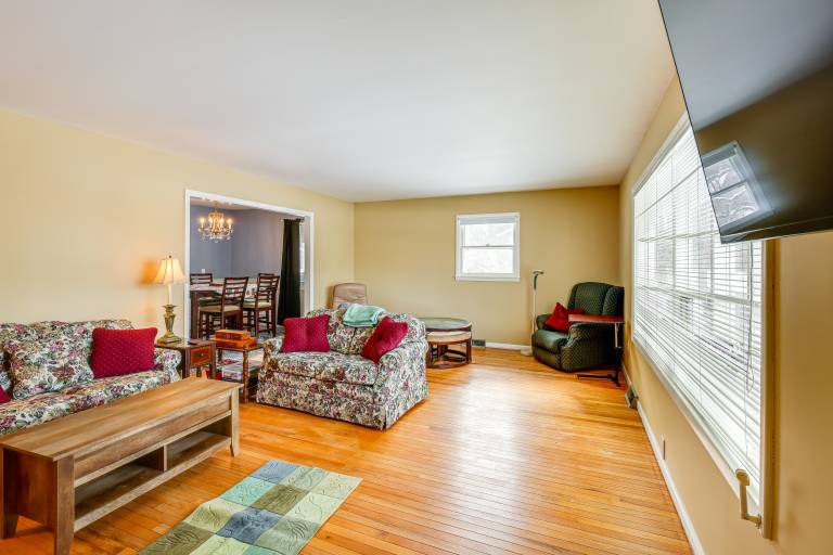 9 Mi to Lake George Village Home in Queensbury