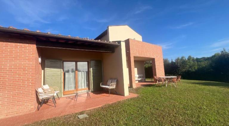 Vacation home with terrace, yard & private pool in Barberino Tavarnelle