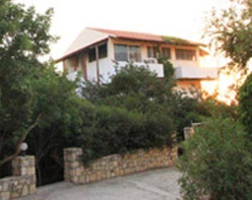 Children-friendly serviced apartment with garden, terrace & grill | Next to the beach | Dogs allowed in Kissamos