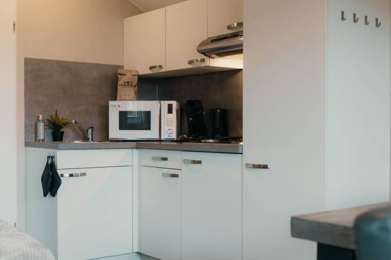 The luxury Veluwe lounge x2 at recreation park De Boshoek. You can rent these inexpensive cottages and enjoy both the park and nature! — photo 5