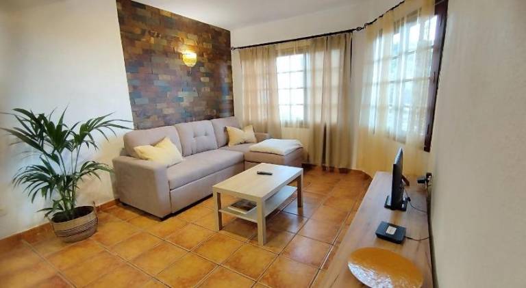 Rental apartment with 2 rooms for 4 persons — photo 2