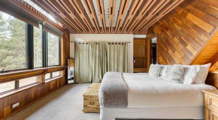 Riversong Lodge by AvantStay Sauna Hot Tub On The Truckee River — photo 2