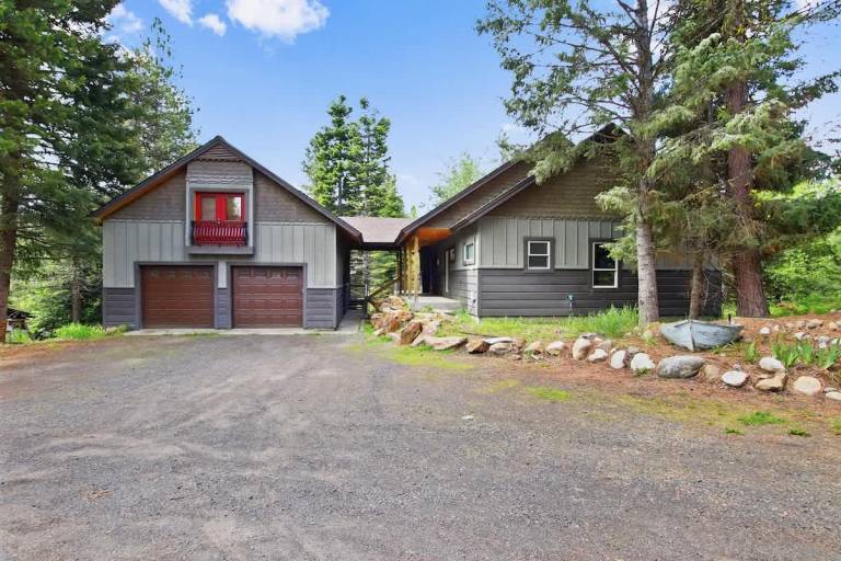 Child-friendly vacation home with hot tub & barbecue | Perfect for remote work | Pets allowed — photo 5
