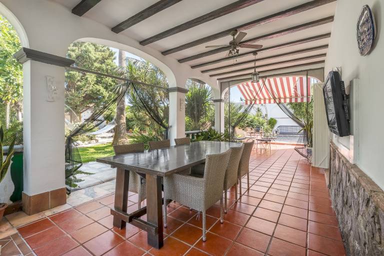 Vacation home with terrace, fast internet & private pool | Mountain view — photo 3