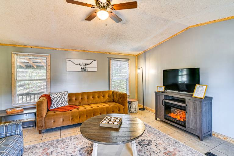 Countryside Home w/ Pond & Pasture Views in Iuka! — photo 2
