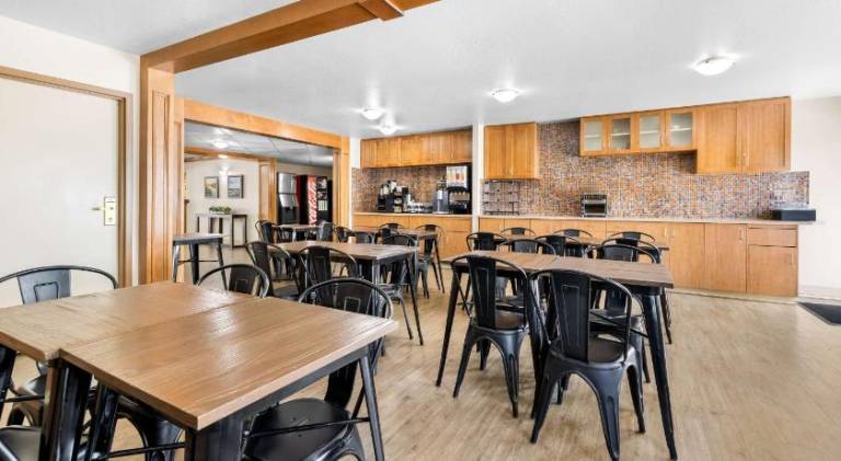 SureStay Plus by Best Western Drumheller — photo 5