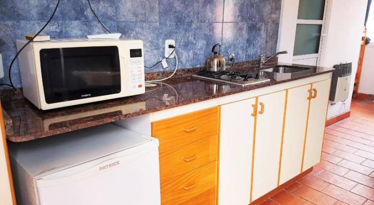 Serviced apartment with patio — photo 4