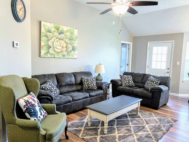 Huntsville, AL Vacation Rentals from 57 Hometogo