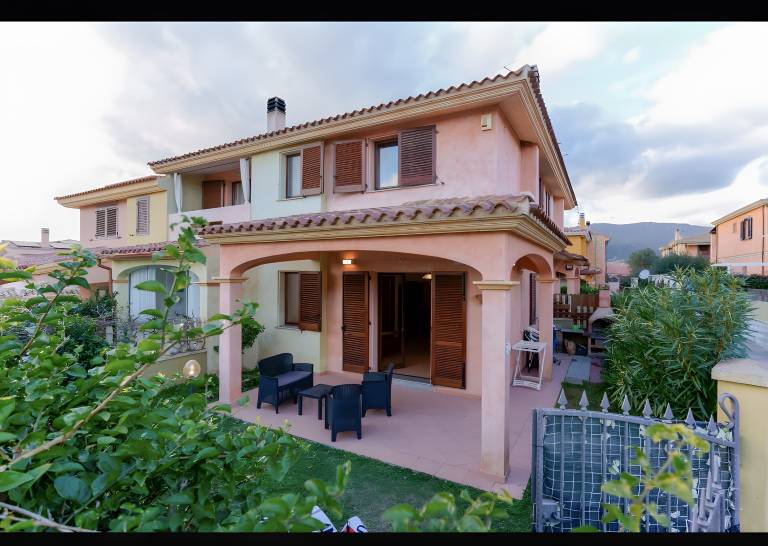 Holiday Home 'Rafael Villasimius House' with Private Garden, Wi-Fi and Air Conditioning in Villasimius