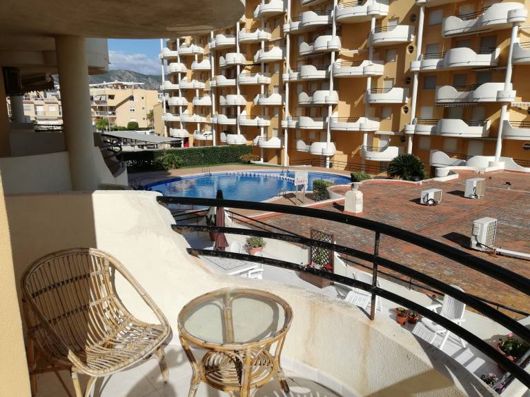 Child-friendly rental apartment with terrace, pool & garden | Mountain view | Next to the beach | Pets are welcome — photo 3