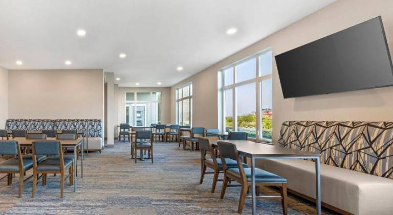 Holiday Inn Express Hotel & Suites Astoria By IHG — photo 5