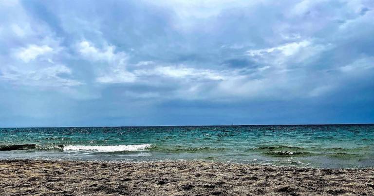 Hus  Principina a Mare