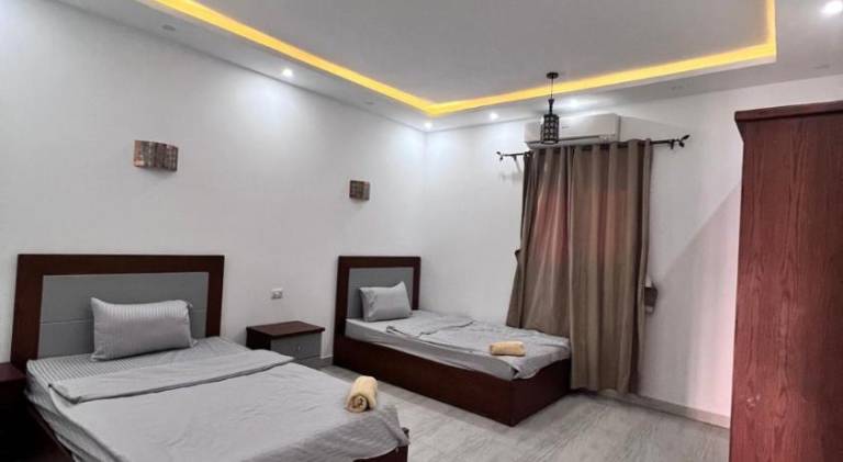 Serviced apartment with jacuzzi, terrace & sauna | Perfect for remote work | Pet-friendly — photo 2