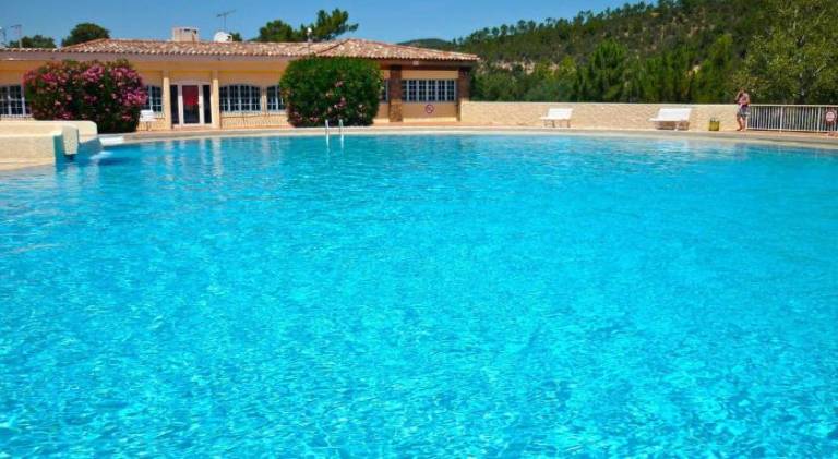 Big villa with pool | Pets are welcome — photo 3