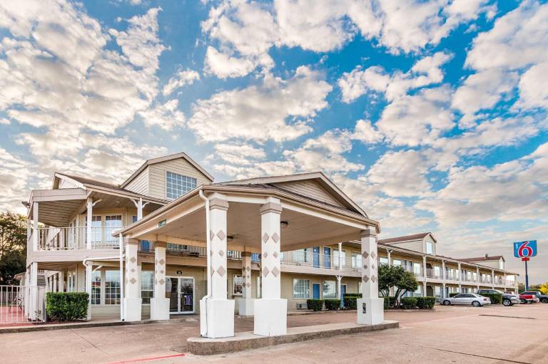Motel 6 Waxahachie, TX in Waxahachie, TX