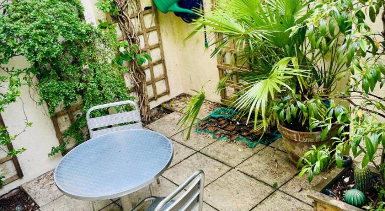 Garden flat, 2 mins walk from beach — photo 4