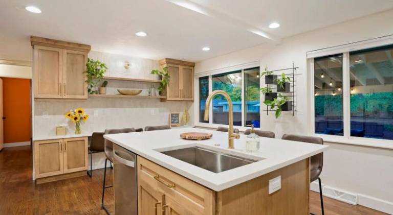 Vacation home with 5 rooms for 12 persons in Wheat Ridge, CO