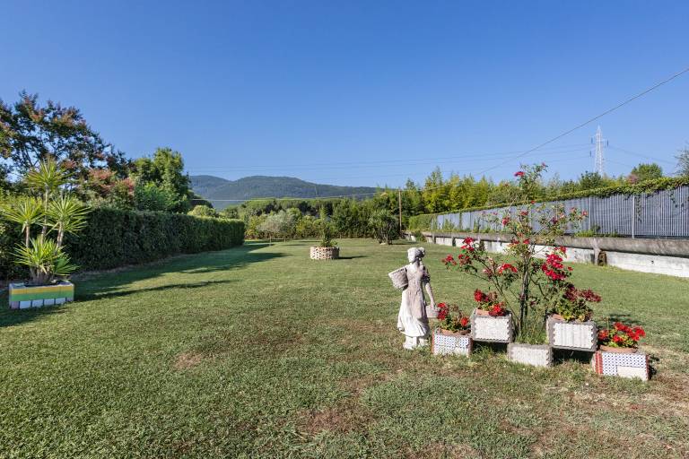Villa 'Gardenia - Private Garden' with Private Terrace, Wi-Fi and Air Conditioning — photo 4