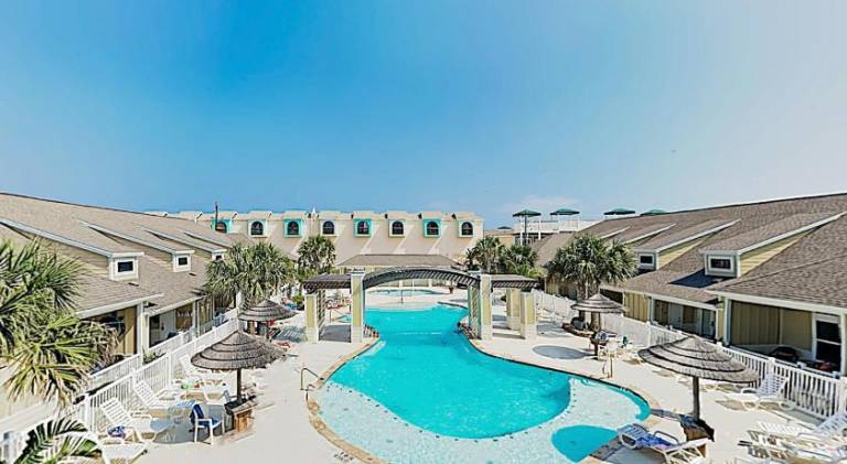 Nice house with pool | Close to the beach | Dogs allowed in Corpus Christi, TX