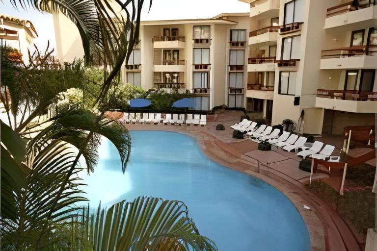 Resort Guitarron