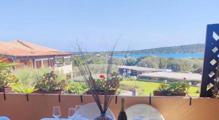 Panoramic apartment 6 beds In Marinella with veranda SEA VIEW in Golfo Aranci