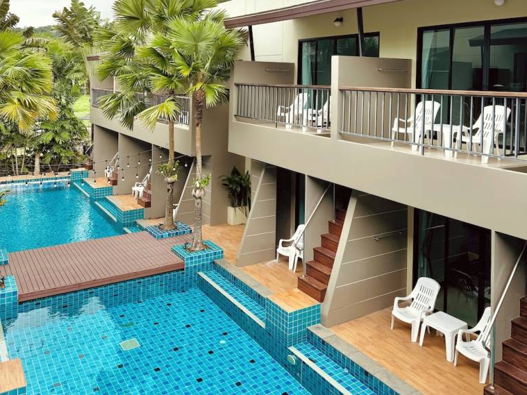 Resort Kata Beach