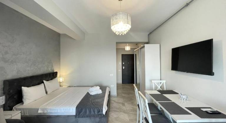 Holiday apartment with pool — photo 2