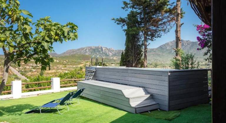 Villa with pool | Pet-friendly — photo 3