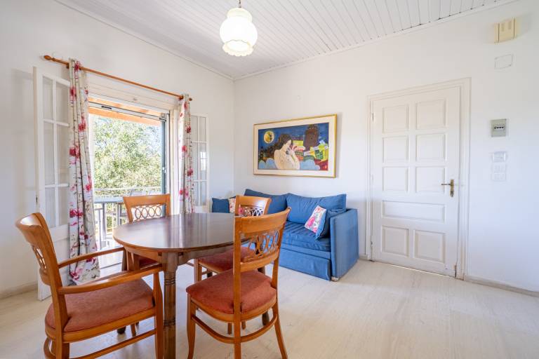 Holiday apartment with pool | Garden view | Perfect for remote work in Corfu