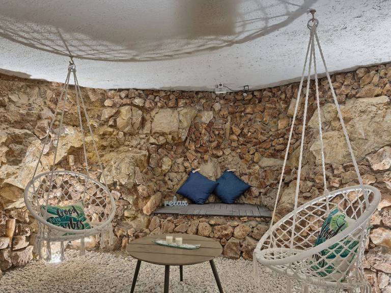 Fully equipped house with terrace, private pool & BBQ | Pets allowed — photo 3
