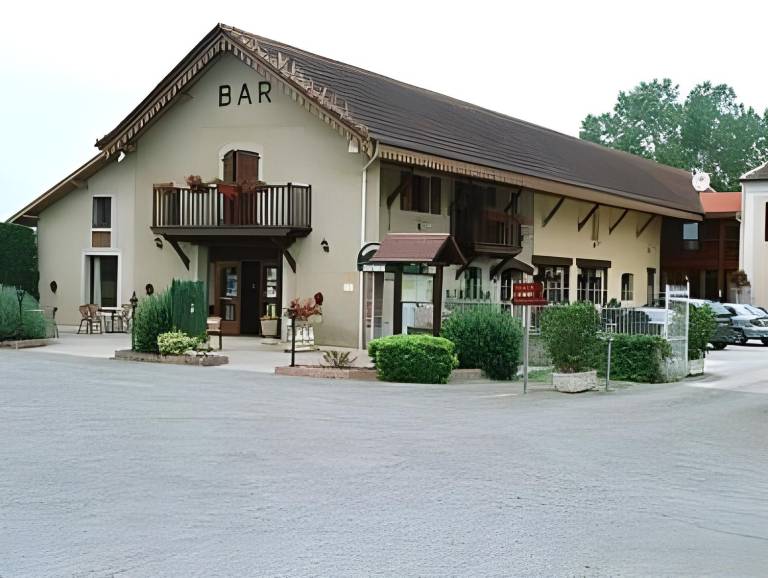 Logis Hotel Les 3B in Tarbes