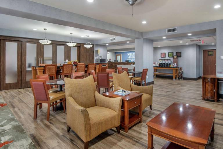 Hampton Inn Brownwood — photo 4