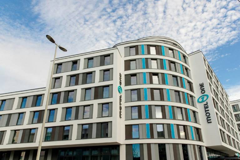 Motel One Bonn-Beethoven — photo 4